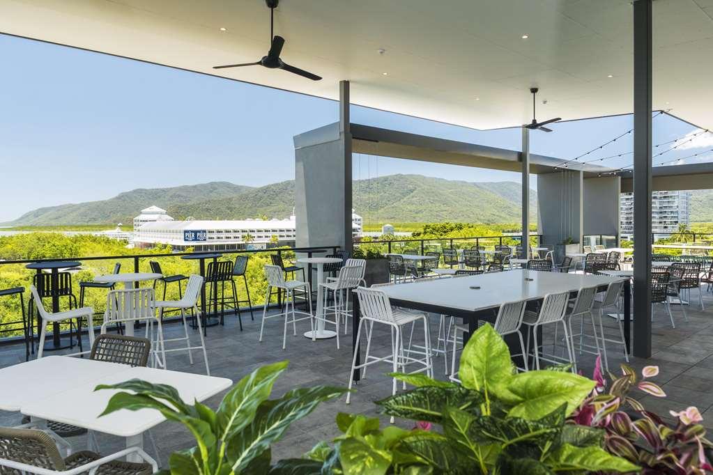 Oaks Cairns Hotel Restauracja zdjęcie